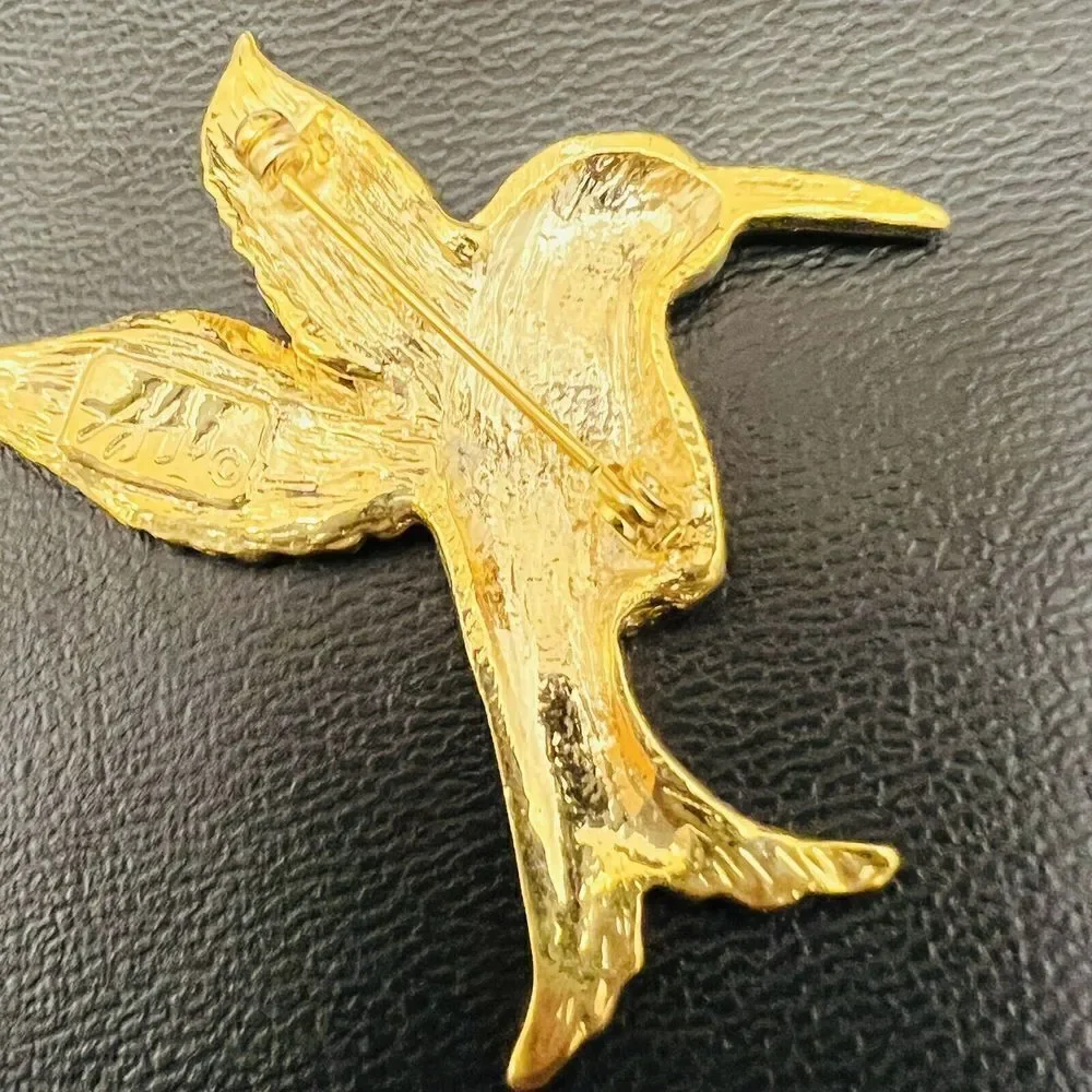 Vintage AAI Signed Gold Tone Textured Hummingbird Brooch 4095
